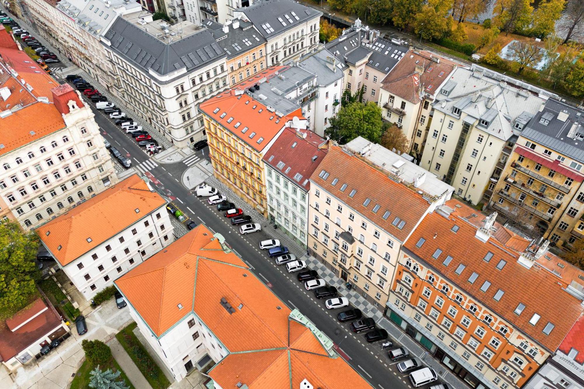 Prague Hotel Apartments Экстерьер фото